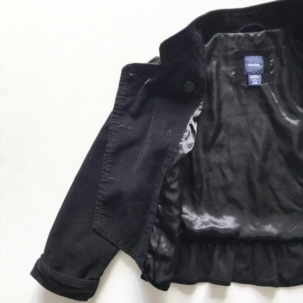 Babygap black corduroy light band jacket EUC 5T